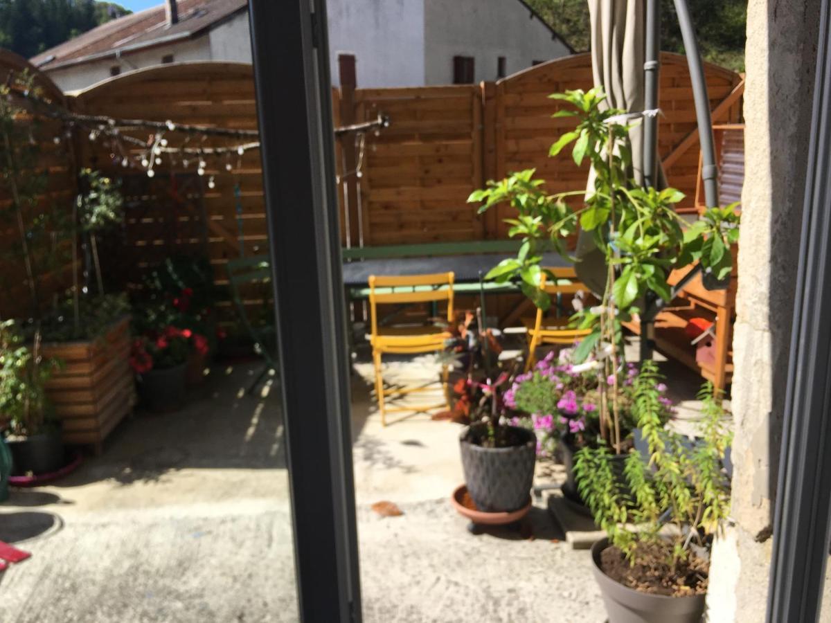 Plein Pied Village Montrond  Dış mekan fotoğraf